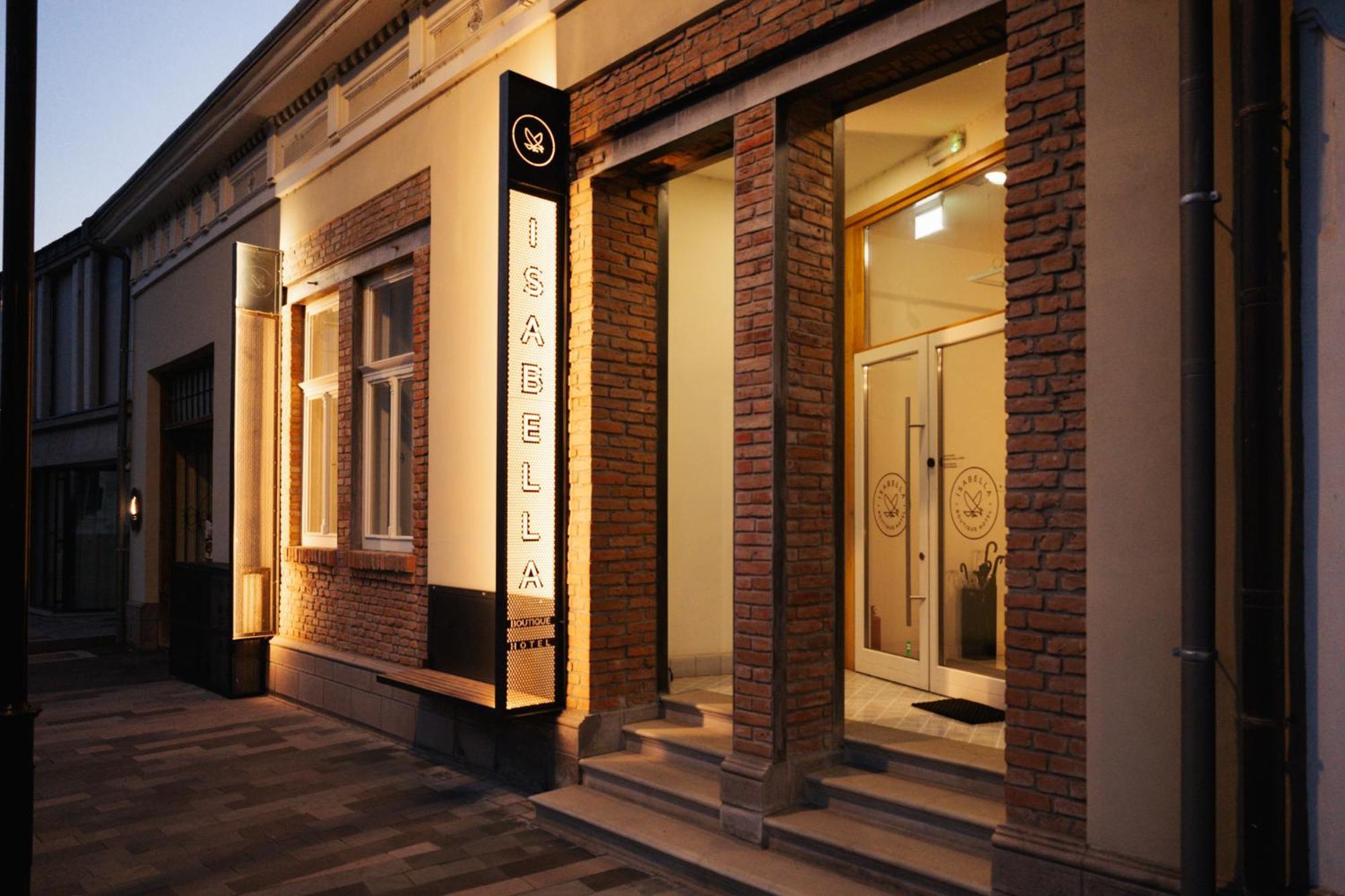 Isabella Boutique Hotel Sfantu Gheorghe  Exterior photo